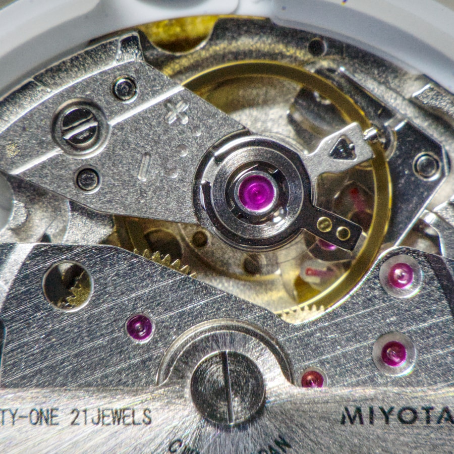 Movimiento automático con 21 rubíes — calibre mecánico moderno